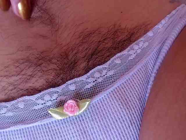GOODGIRLYUMMM webcam