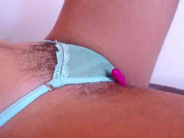 GOODGIRLYUMMM webcam