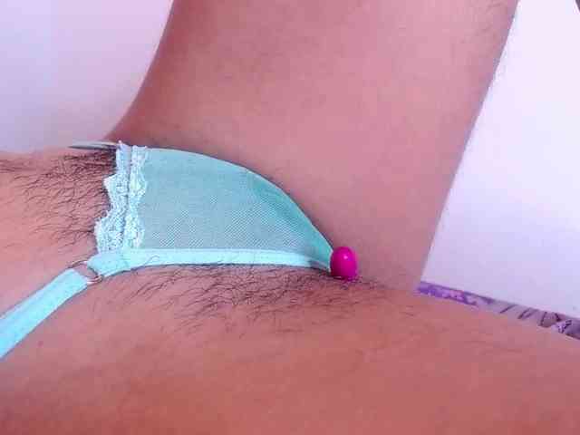 GOODGIRLYUMMM webcam