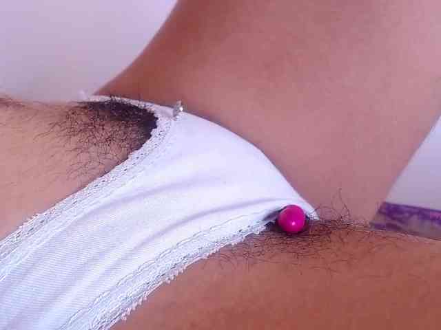 GOODGIRLYUMMM webcam