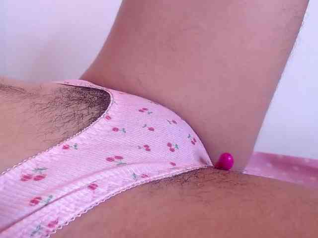 GOODGIRLYUMMM webcam
