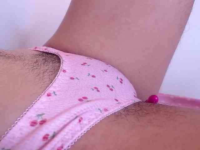 GOODGIRLYUMMM webcam