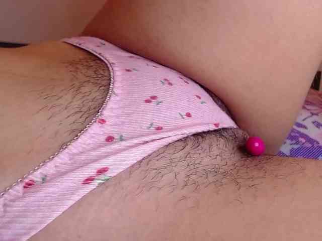 GOODGIRLYUMMM webcam