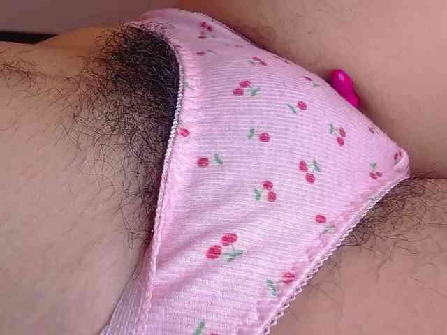 GOODGIRLYUMMM webcam