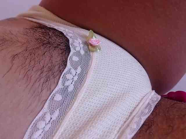 GOODGIRLYUMMM webcam
