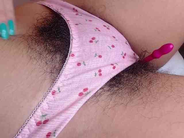 GOODGIRLYUMMM webcam