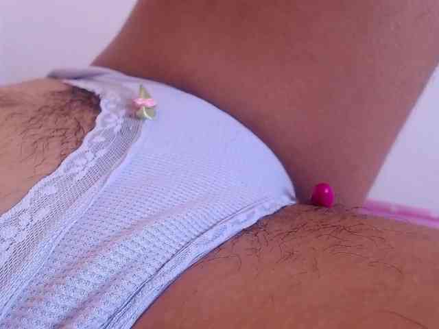 GOODGIRLYUMMM webcam