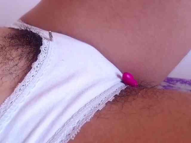 GOODGIRLYUMMM webcam