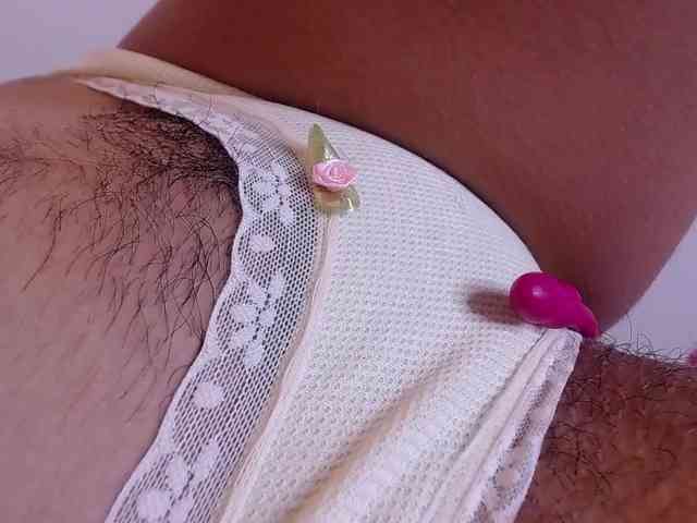 GOODGIRLYUMMM webcam