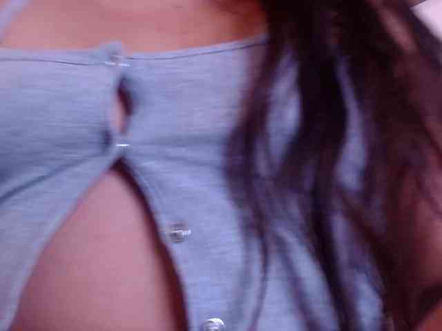 GOODGIRLYUMMM webcam