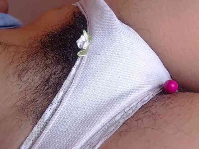 GOODGIRLYUMMM webcam