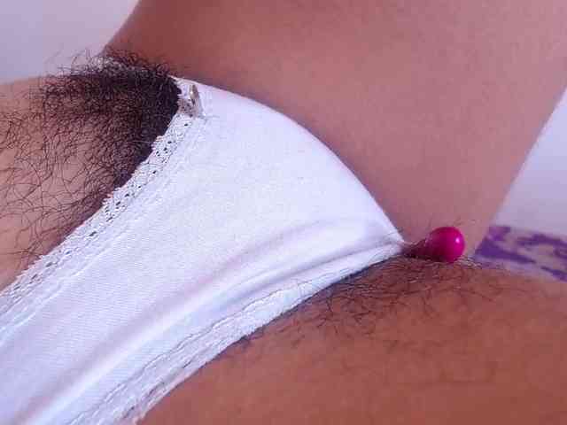 GOODGIRLYUMMM webcam