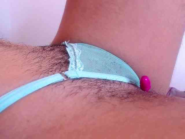 GOODGIRLYUMMM webcam