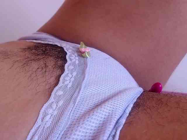 GOODGIRLYUMMM webcam