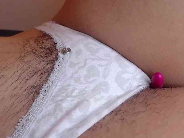 GOODGIRLYUMMM webcam