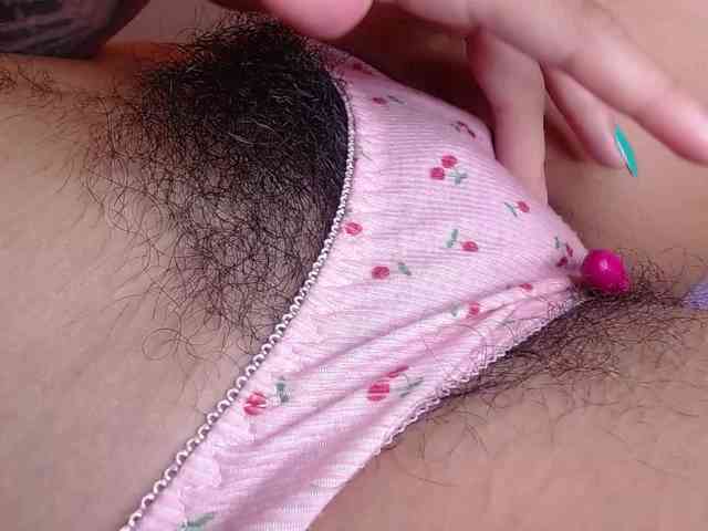 GOODGIRLYUMMM webcam