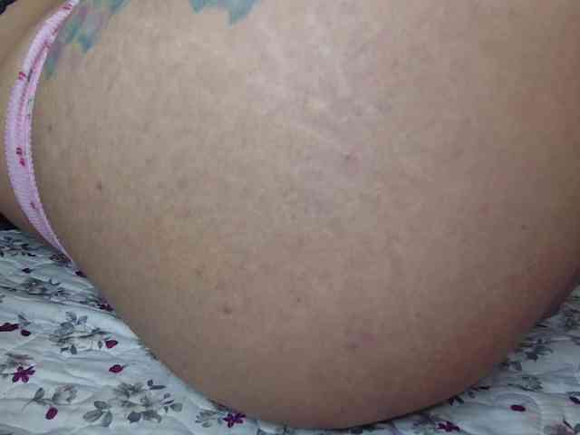 GOODGIRLYUMMM webcam