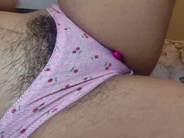 GOODGIRLYUMMM webcam