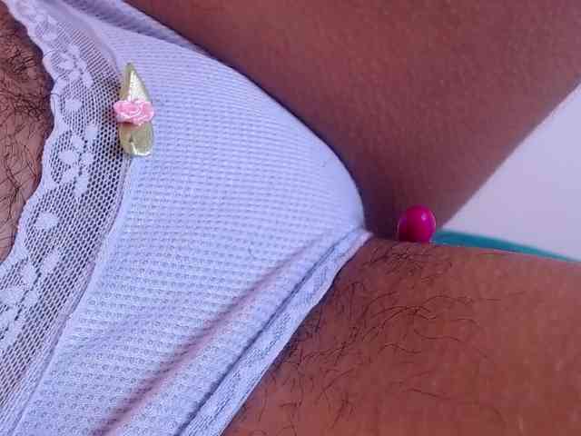 GOODGIRLYUMMM webcam