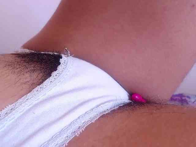 GOODGIRLYUMMM webcam