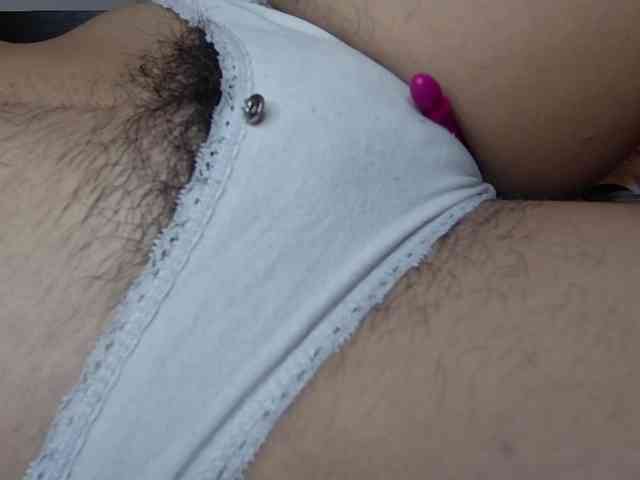 GOODGIRLYUMMM webcam