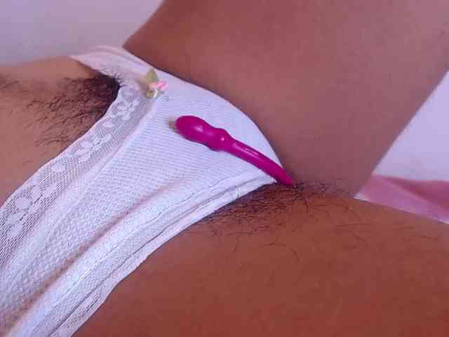 GOODGIRLYUMMM webcam