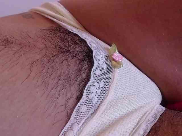 GOODGIRLYUMMM webcam