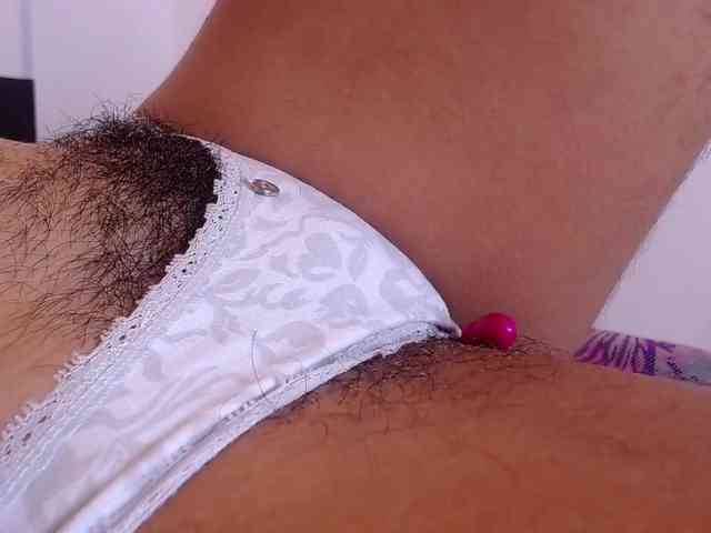 GOODGIRLYUMMM webcam