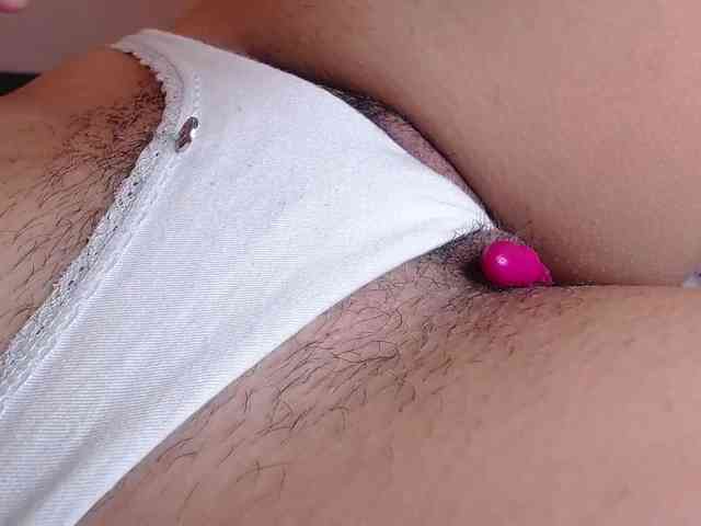 GOODGIRLYUMMM webcam