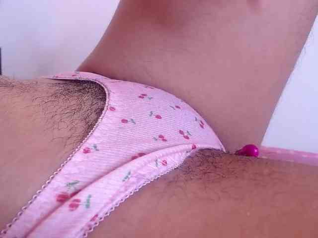 GOODGIRLYUMMM webcam