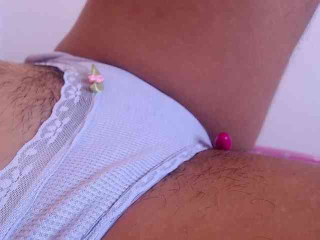 GOODGIRLYUMMM webcam