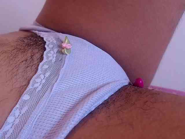 GOODGIRLYUMMM webcam