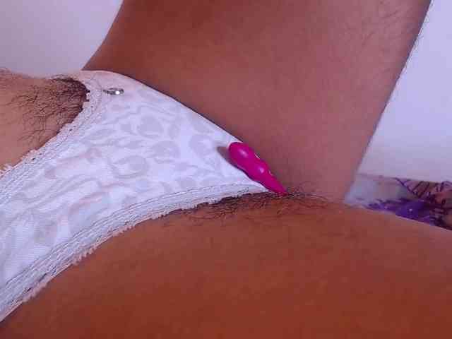 GOODGIRLYUMMM webcam