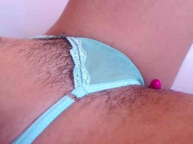 GOODGIRLYUMMM webcam