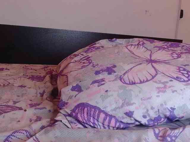 GOODGIRLYUMMM webcam