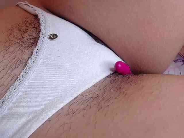 GOODGIRLYUMMM webcam