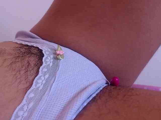 GOODGIRLYUMMM webcam
