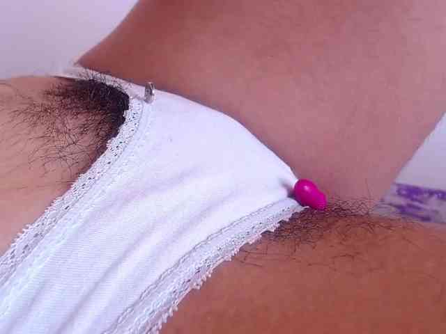 GOODGIRLYUMMM webcam
