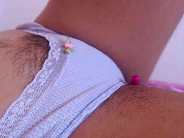 GOODGIRLYUMMM webcam