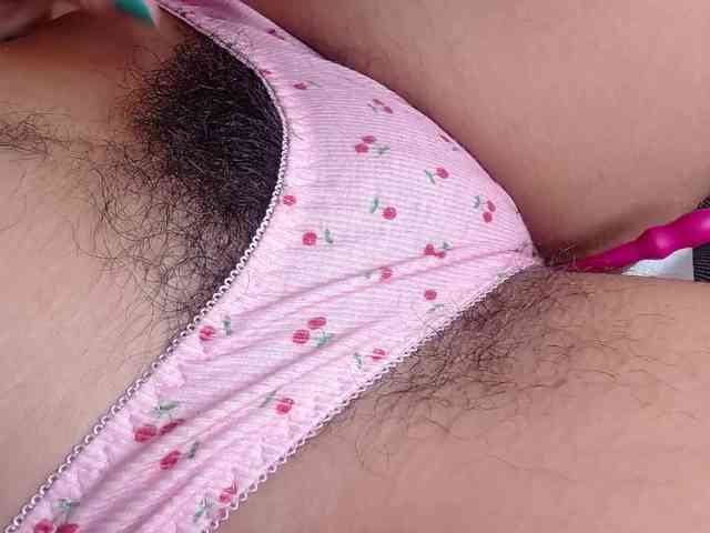 GOODGIRLYUMMM webcam