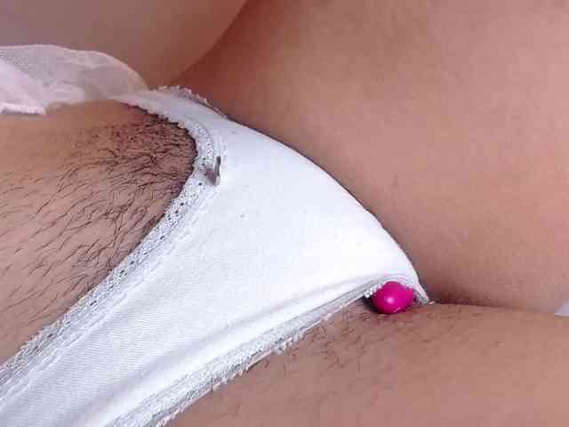 GOODGIRLYUMMM webcam