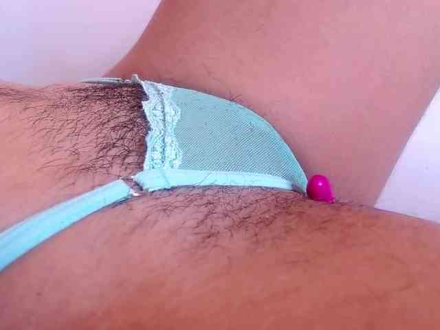 GOODGIRLYUMMM webcam
