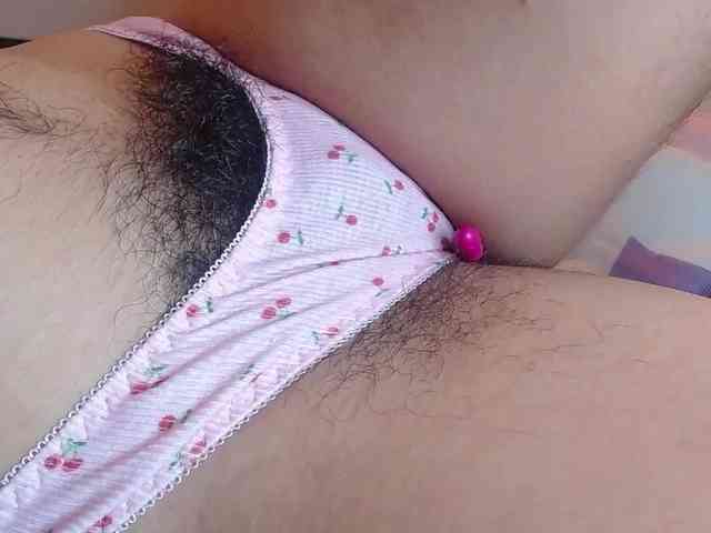 GOODGIRLYUMMM webcam