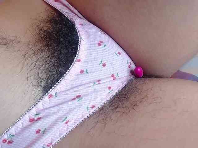 GOODGIRLYUMMM webcam