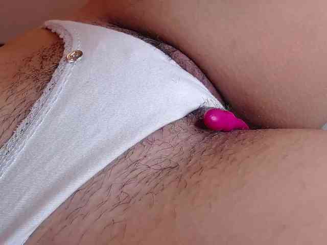 GOODGIRLYUMMM webcam