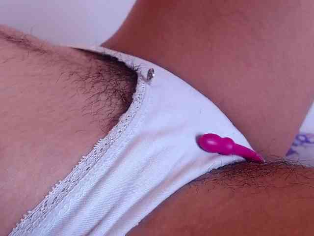 GOODGIRLYUMMM webcam