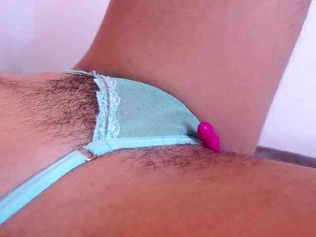 GOODGIRLYUMMM webcam