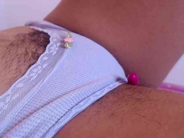 GOODGIRLYUMMM webcam