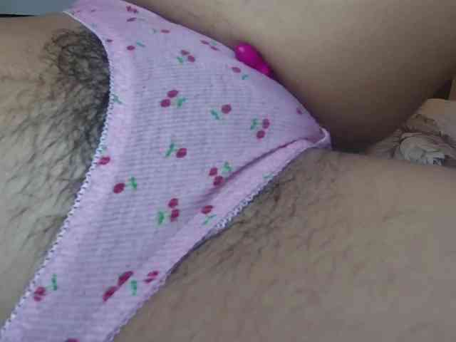 GOODGIRLYUMMM webcam