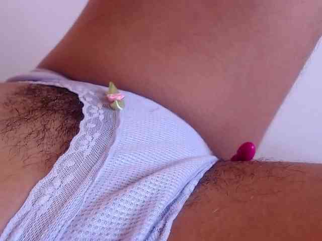 GOODGIRLYUMMM webcam